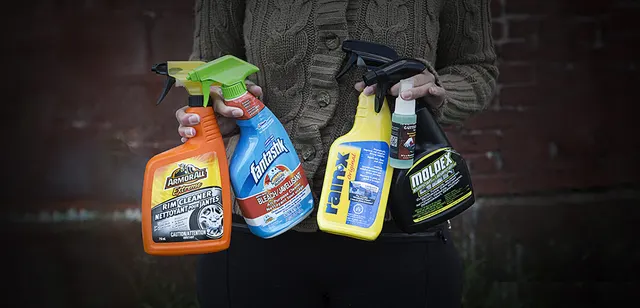 Which Product to Use for Cleaning Gutters?